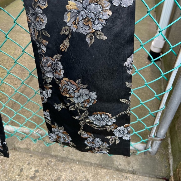 Cache Embellished Metallic Brocade Floral Pants 4 - Picture 12 of 15